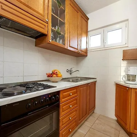 Appartement Mavarstica 17821b