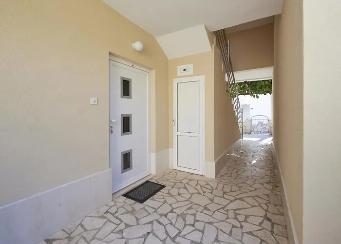 Mavarstica 17821b Appartement Trogir