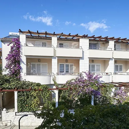 Mavarstica 17821b Apartman