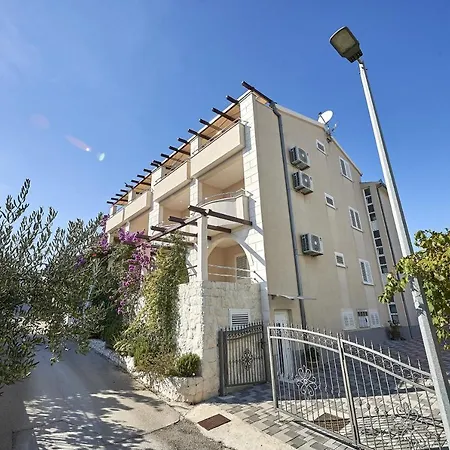 Mavarstica 17821b Apartman Trogir